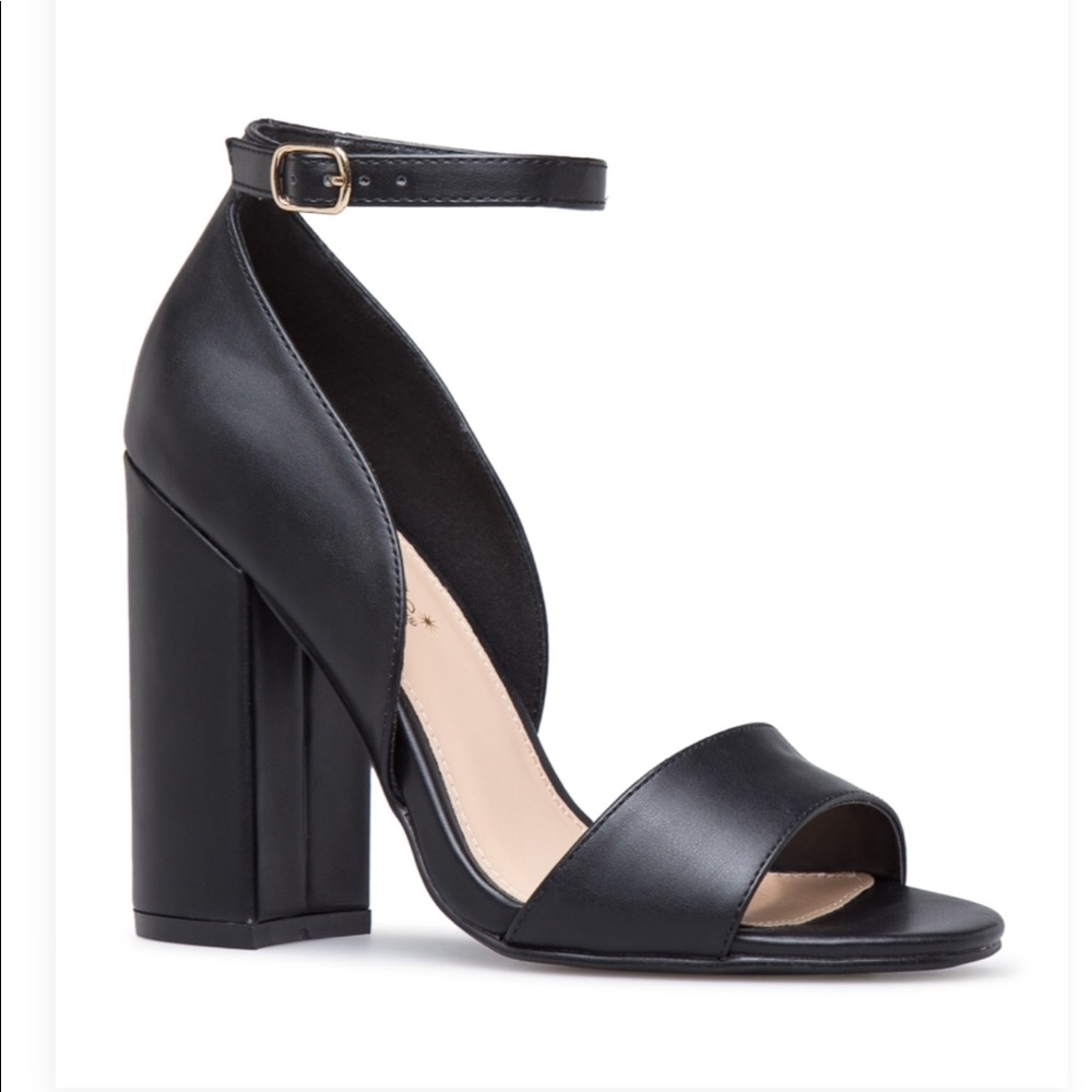Brand new women’s heels